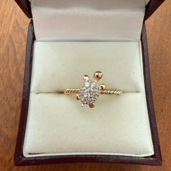 Vintage Turtle with Rhinestones Gold Tone Ring Size 5 3/4 - Picture 2 of 7